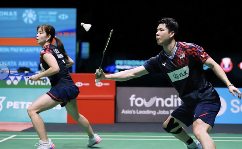 梁峻豪险胜晋级16强 贺首维止步首轮